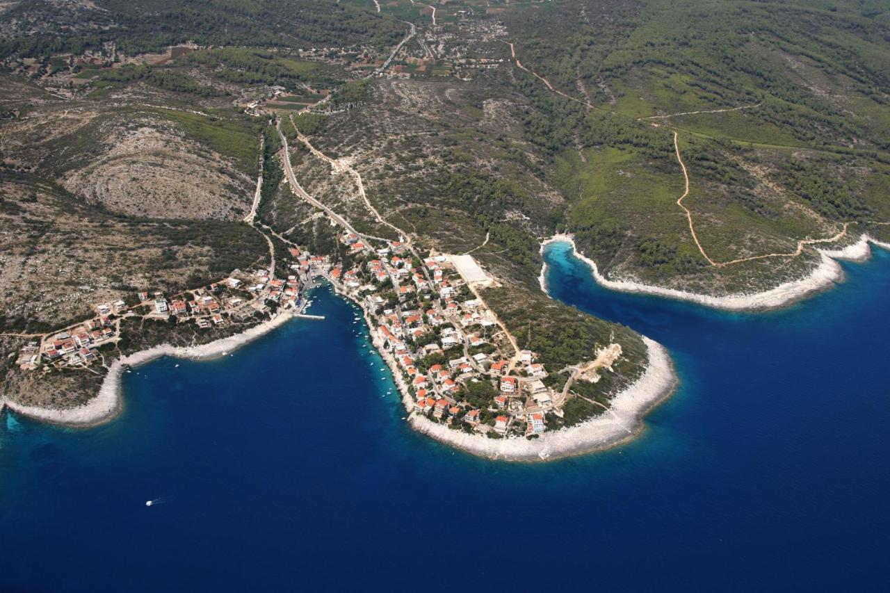 Apartments By The Sea Zavalatica, Korcula - 546 外观 照片